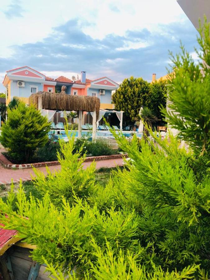 Cunda Leo Boutique Hotel & Pool Ayvalı エクステリア 写真